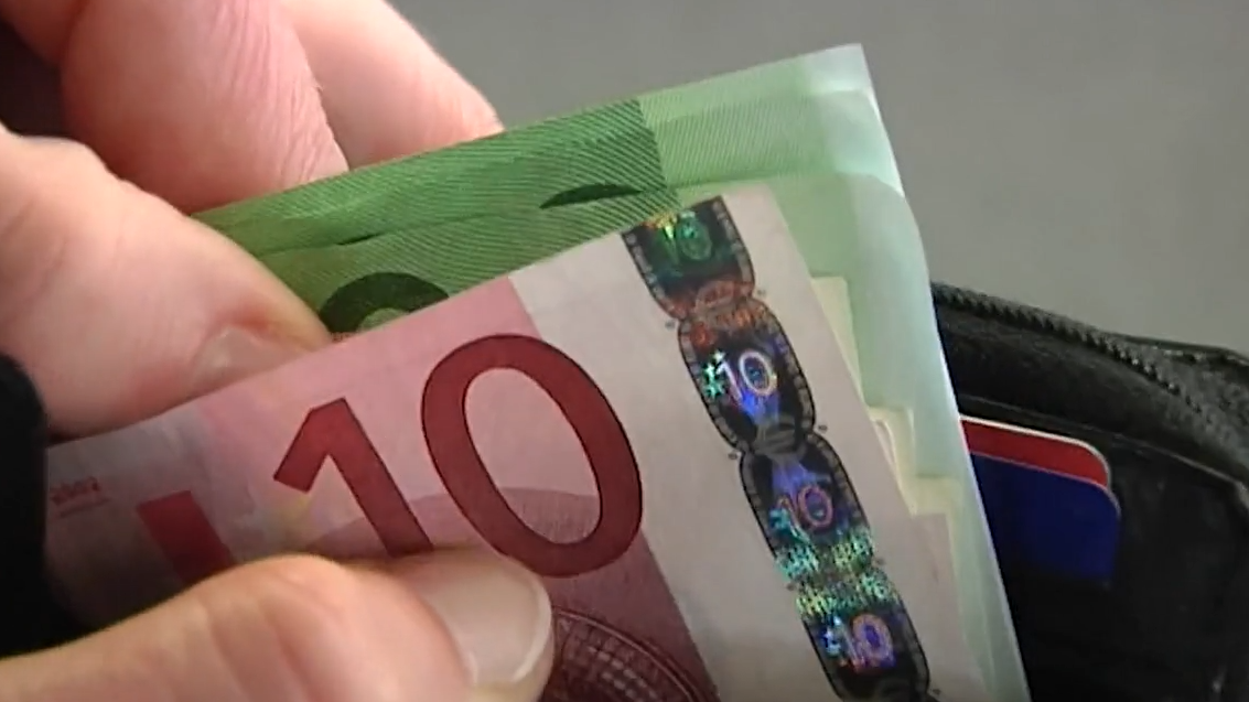 Video: Teuerung: Regierung lenkt ein