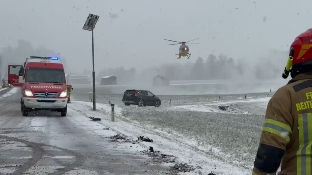 Video: Wintereinbruch in Österreich: Schnee sorgt für Unfälle
