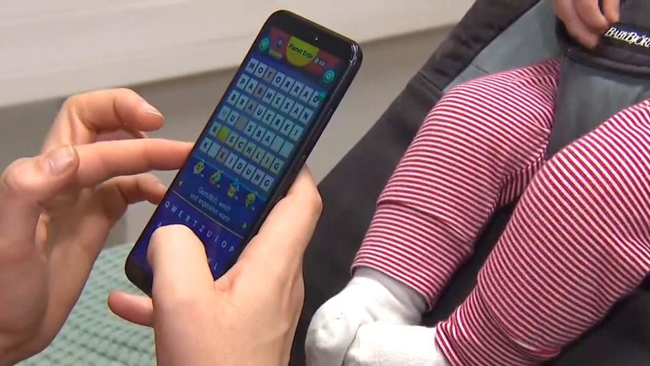 Video: Handy-Ablenkung stresst Babys