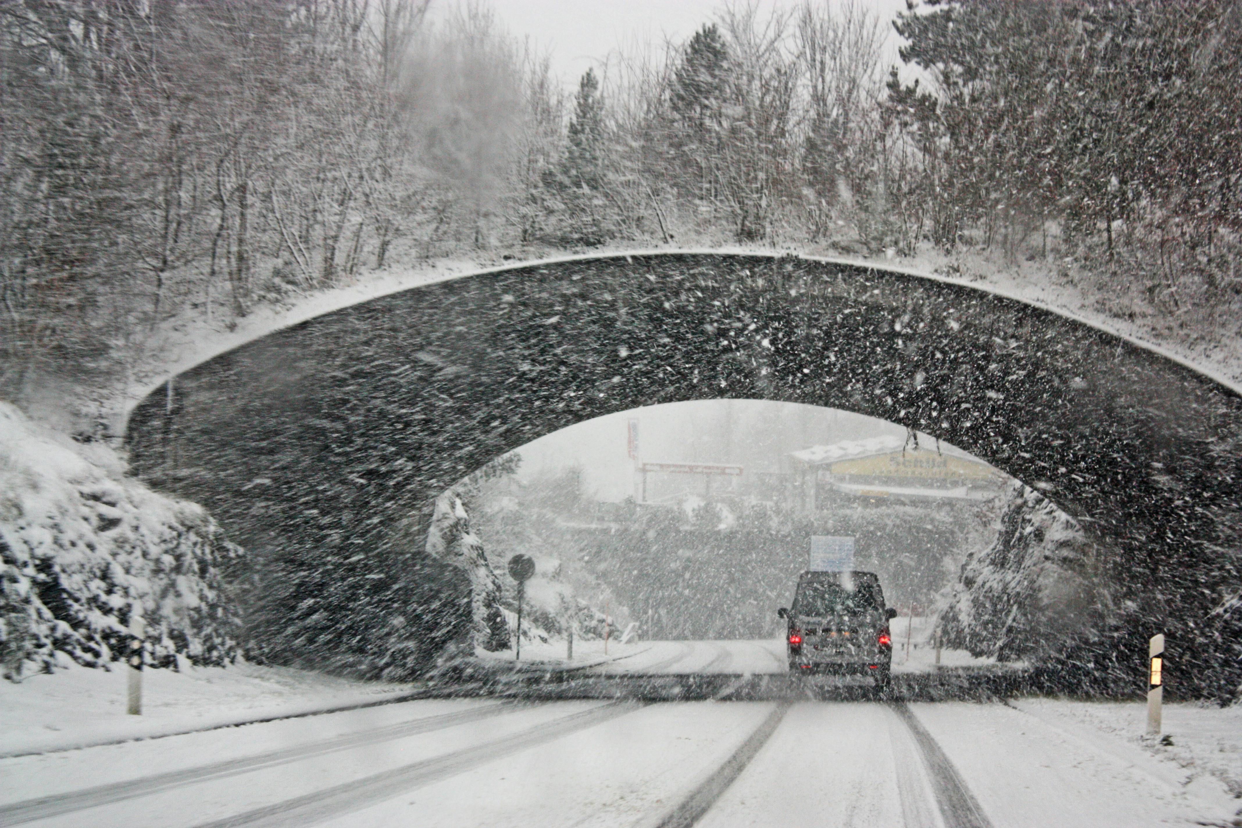 Winter: Worauf muss man im Verkehr achten?